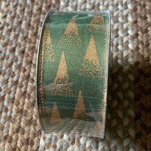 Member’s Mark wired Christmas tree ribbon 50 yards 2.5” width nwt
